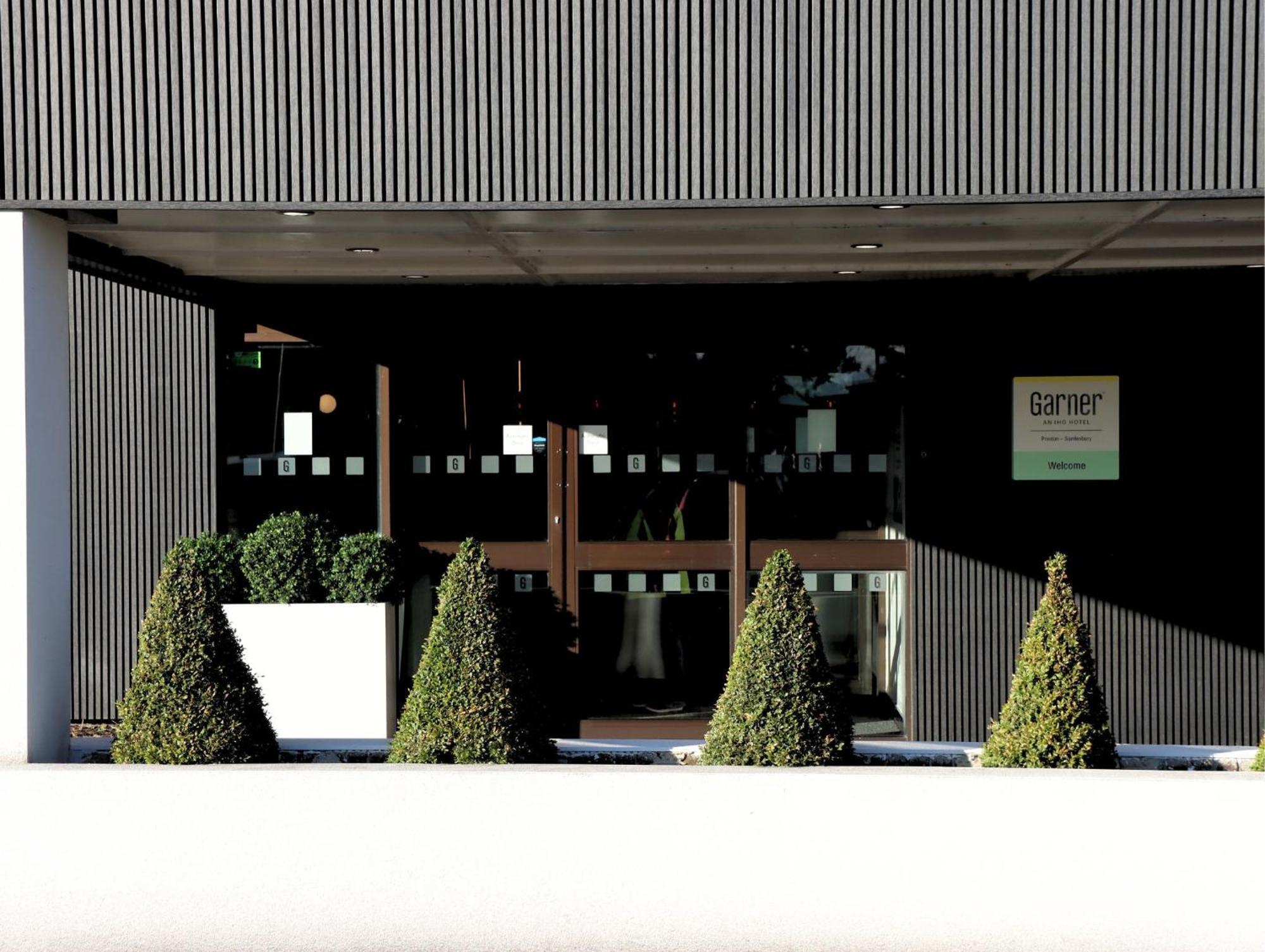 Garner Hotel Preston Samlesbury By Ihg Dış mekan fotoğraf